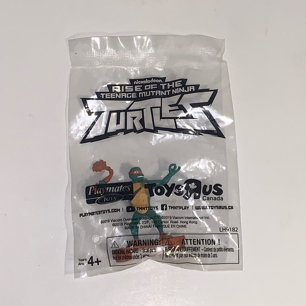 [2/$25] RISE OF THE TEENAGE MUTANT NINJA TURTLES MICHELANGELO TOYSRUS FIGURE